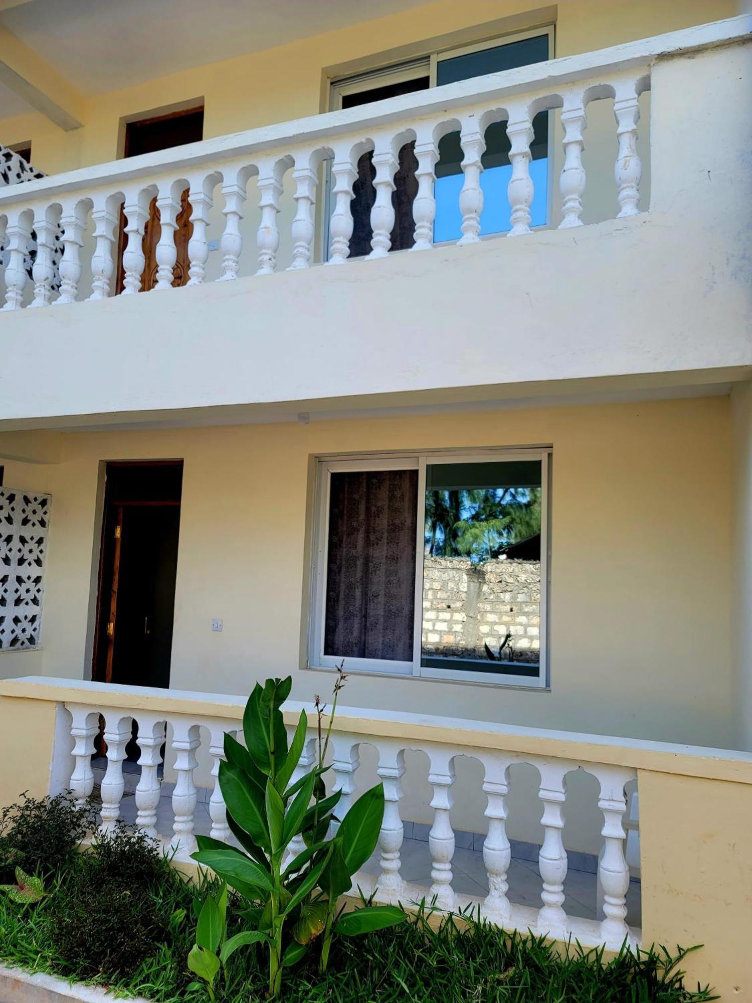Casuarina Lounge Hotel Malindi Ngoại thất bức ảnh