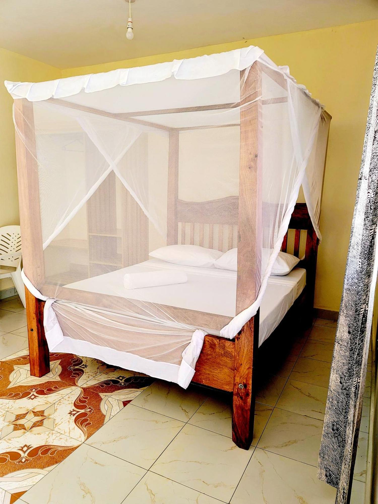 Casuarina Lounge Hotel Malindi Ngoại thất bức ảnh