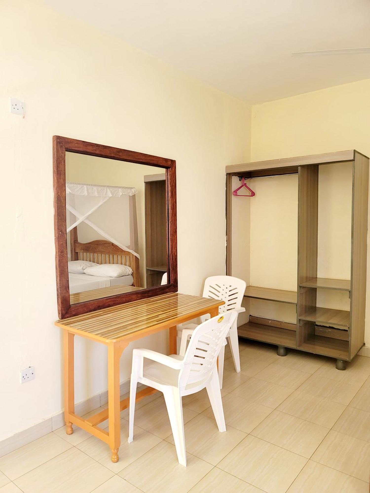 Casuarina Lounge Hotel Malindi Ngoại thất bức ảnh