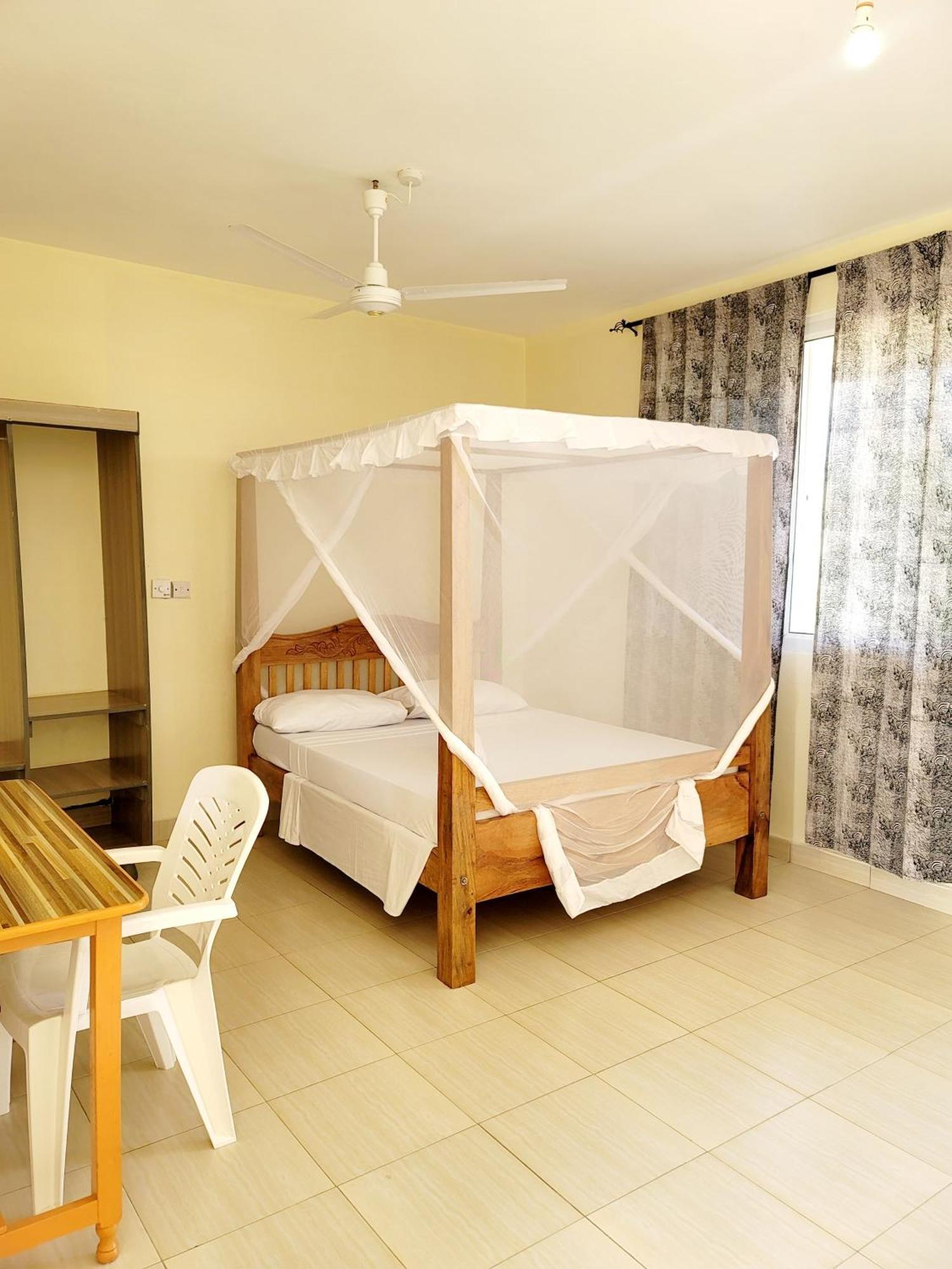 Casuarina Lounge Hotel Malindi Ngoại thất bức ảnh